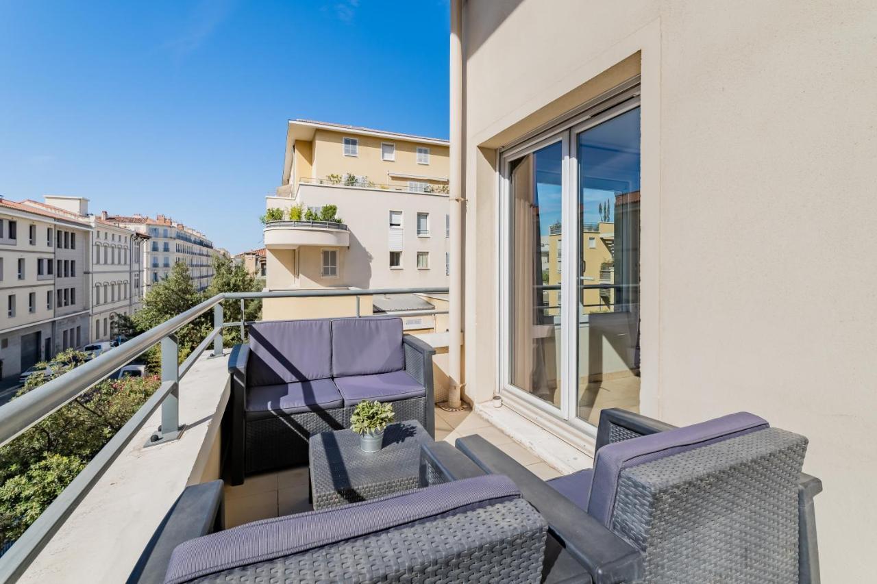 La Joliette; Duplex 2 Chambres, Parking Inclus+ Terrasse+ Ascenseur Marseilles Exterior foto